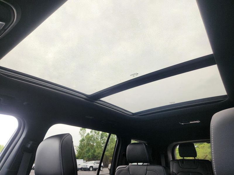 New 2027 Jeep Grand Cherokee Limited Reserve