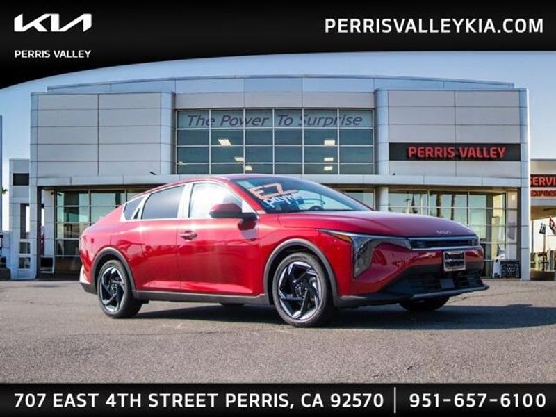 New 2025 Kia K4 EXImage 1