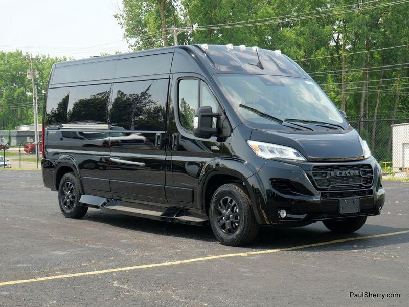 2024 RAM Promaster 2500 Slt+ Window Van High Roof 159
