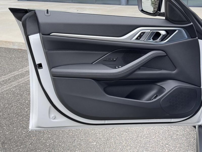 2024 BMW i4 eDrive35Image 19