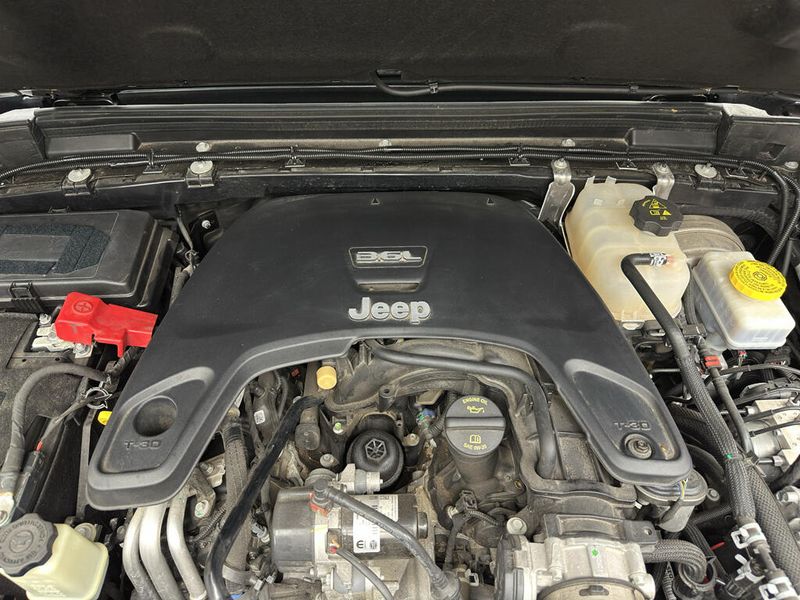 Used 2021 Jeep Wrangler Unlimited RubiconImage 19