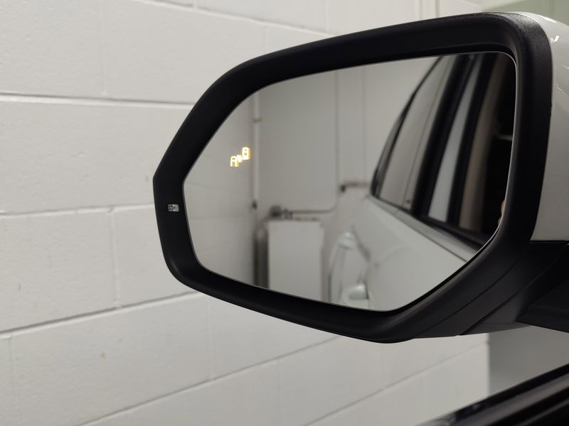 Used 2025 Volkswagen Atlas SEL Premium AWD R-Line Sunroof/NavImage 31