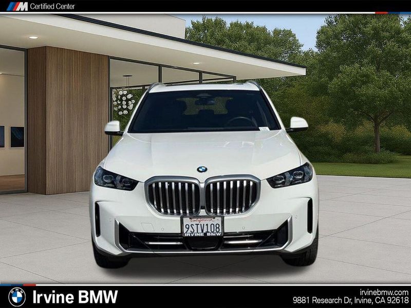 Used 2025 BMW X5 xDrive40iImage 4