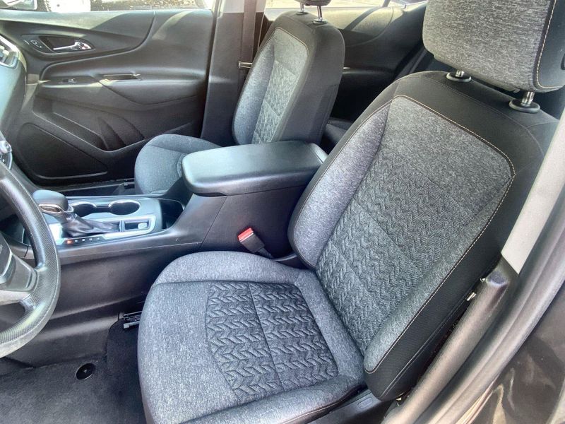 Used 2022 Chevrolet Equinox LTImage 19