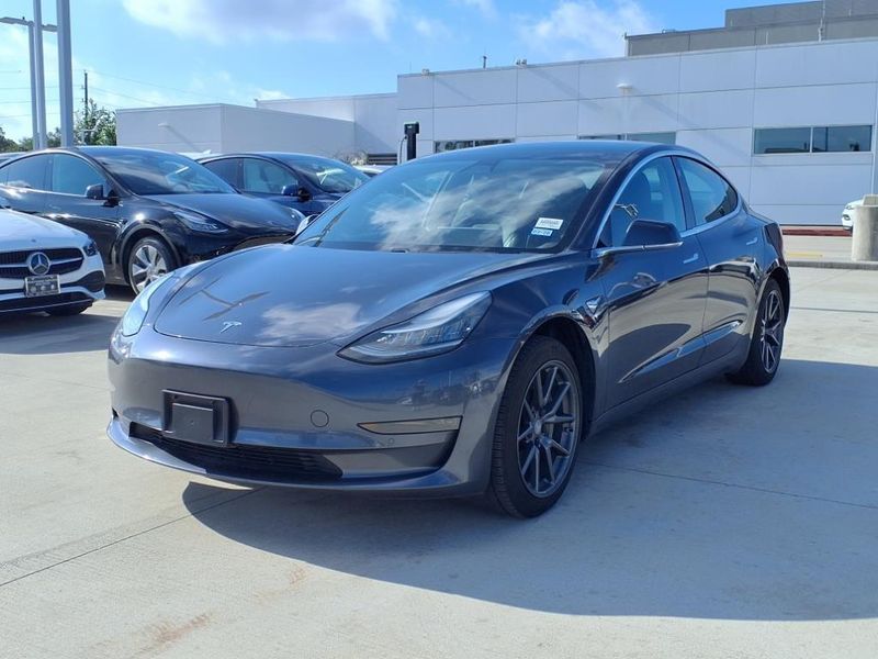 2020 Tesla Model 3 Standard Range PlusImage 2