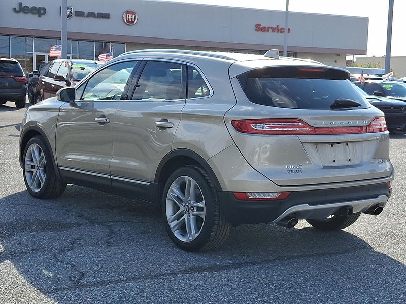 2015 Lincoln MKC Base photo 4