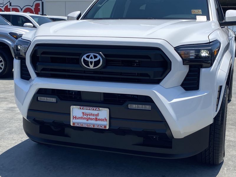 Used 2025 Toyota Tacoma SR5Image 7