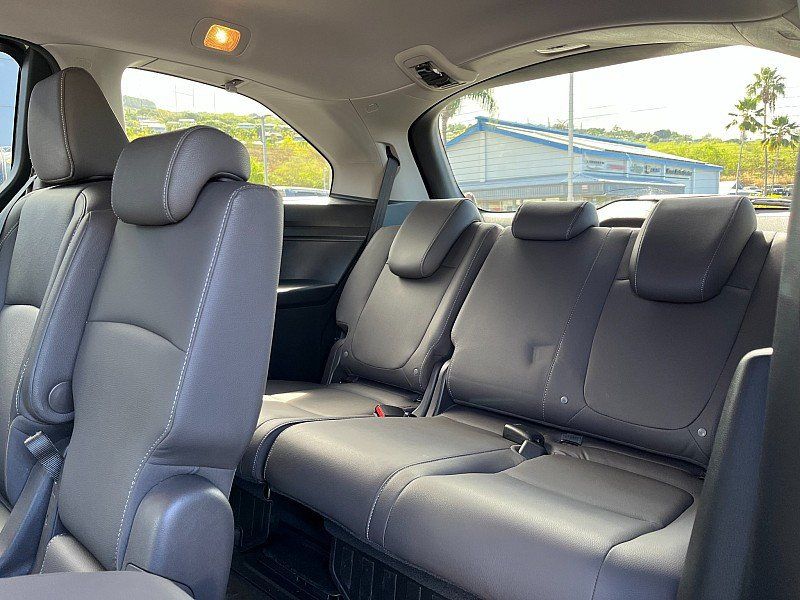 2022 Honda Odyssey Touring AutoImage 18