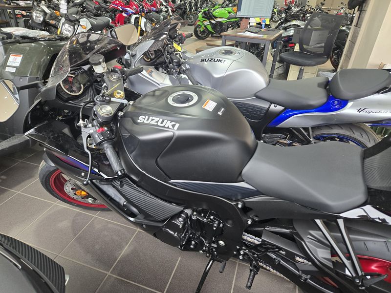 NEW 2026 SUZUKI GSXR750 Image 16
