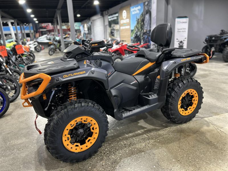 New 2025 Can-Am OUTLANDER MAX XT-P 1000R Image 1