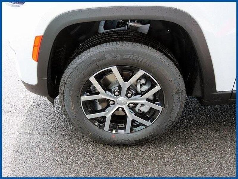 New 2025 Jeep Grand Cherokee LimitedImage 4
