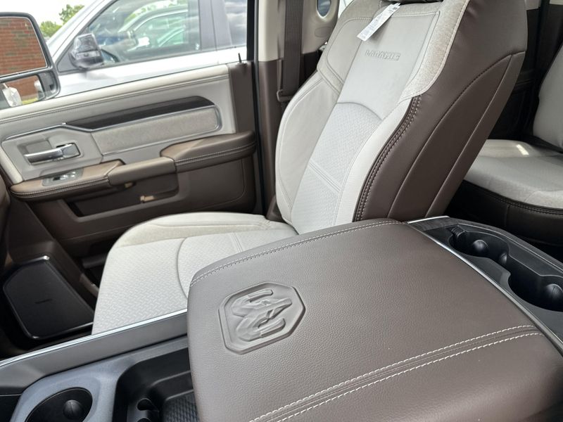 2025 RAM 3500 Laramie Crew Cab 4x4 8