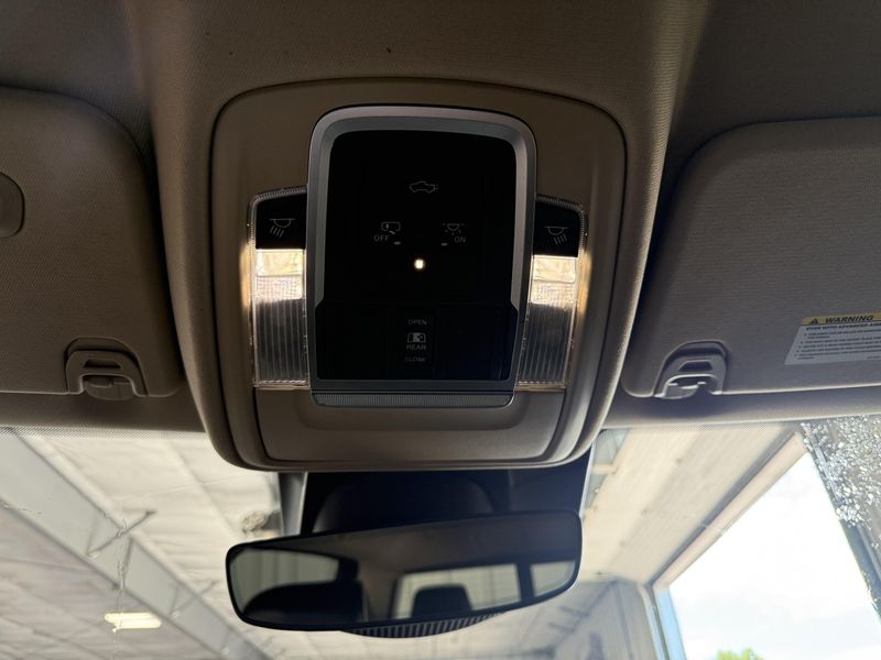 Used 2021 RAM 1500 LaramieImage 18