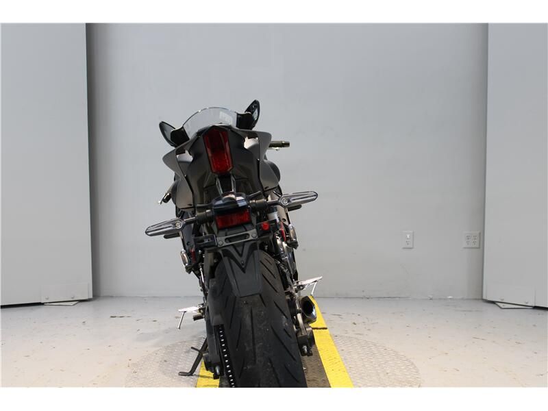 2024 Yamaha YZF-R7 Image 4