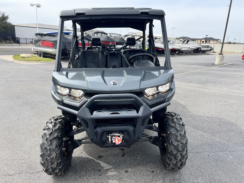 2024 CAN-AM DEFENDER MAX XT HD10 STONE GRAY in a GRAY exterior color. Family PowerSports (877) 886-1997 familypowersports.com 