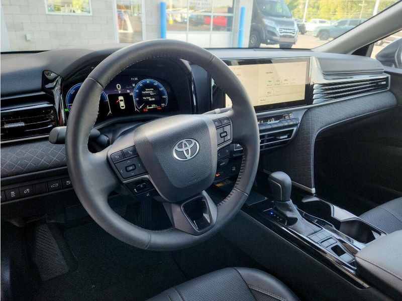 Used 2025 Toyota Camry XLE