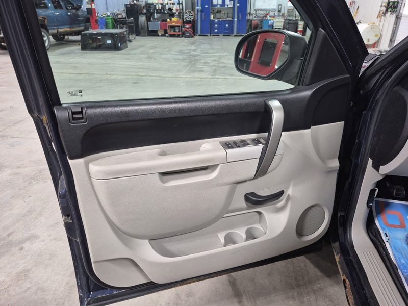 2011 Chevrolet Silverado 1500 LTImage 21