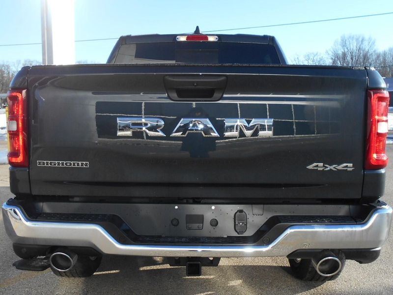 2025 RAM 1500 Big Horn Crew Cab 4x4 5