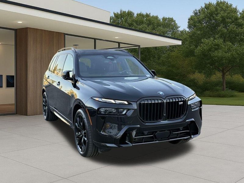 Used 2025 BMW X7 M60iImage 6