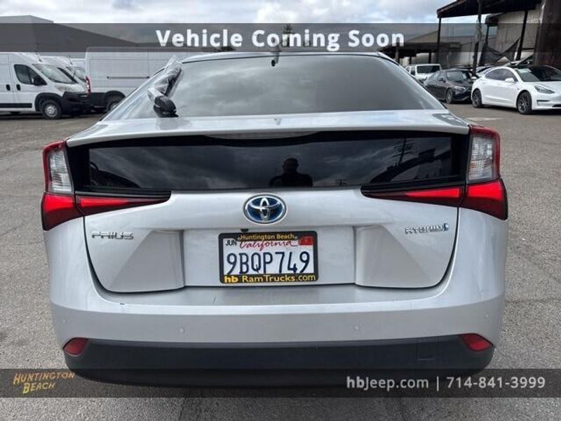 2022 Toyota Prius LEImage 6