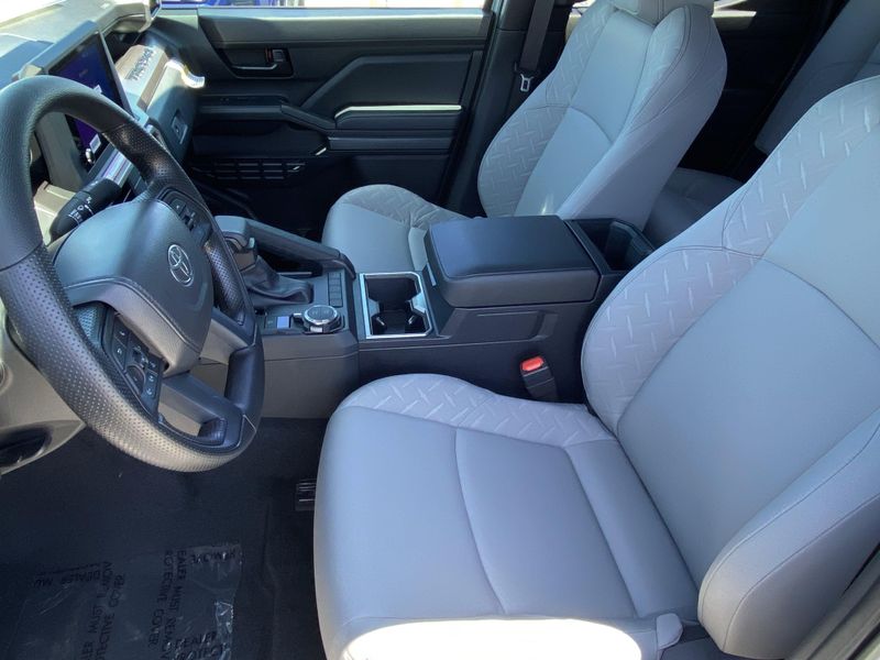New 2025 Toyota Tacoma SR5Image 14