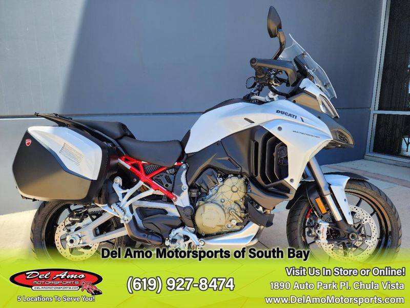 2023 Ducati MULTISTRADA V4 S TRAVEL & RADAR  in a ICEBERG WHITE exterior color. Del Amo Motorsports of South Bay (619) 547-1937 delamomotorsports.com 