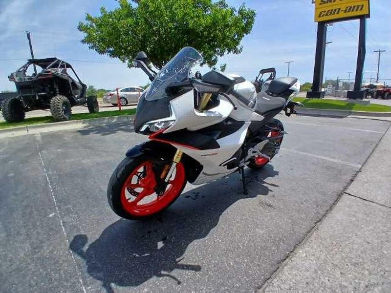 2025 CFMOTO 450SS CF4006US 