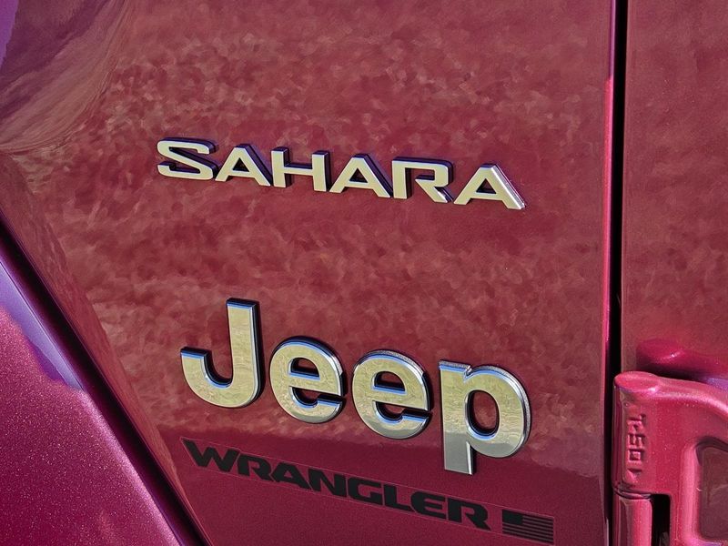 2024 Jeep Wrangler 4-door SaharaImage 10