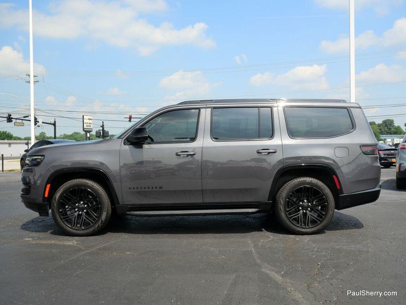 2024 Jeep Wagoneer Series II CarbideImage 9