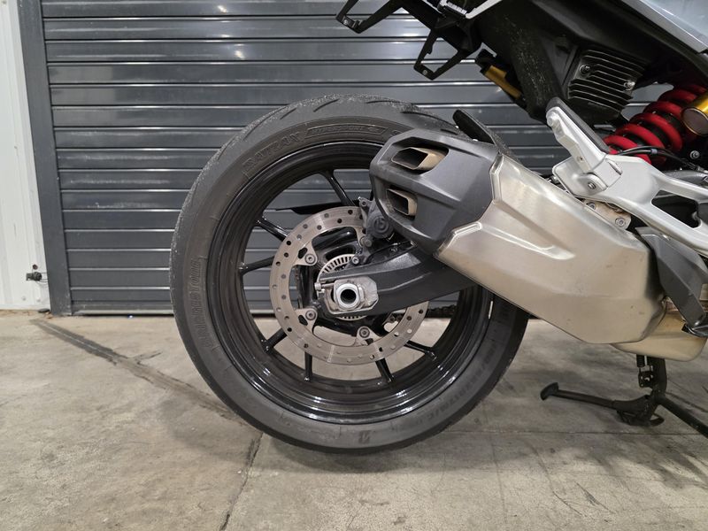 2022 BMW F 900 R