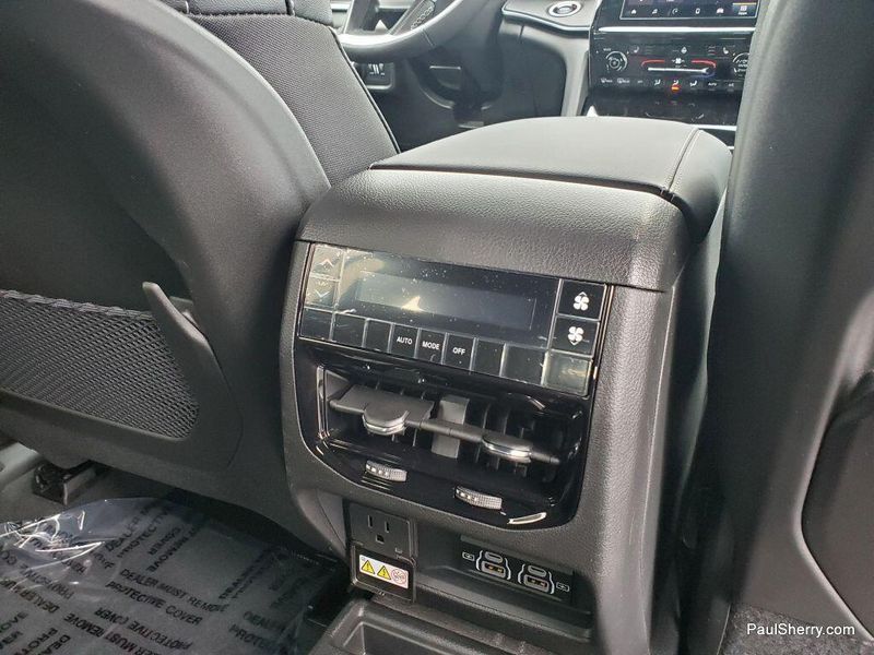 New 2025 Jeep Grand Cherokee L Altitude X 4x4