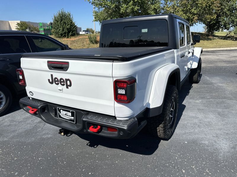 2022 Jeep Gladiator Rubicon photo 6