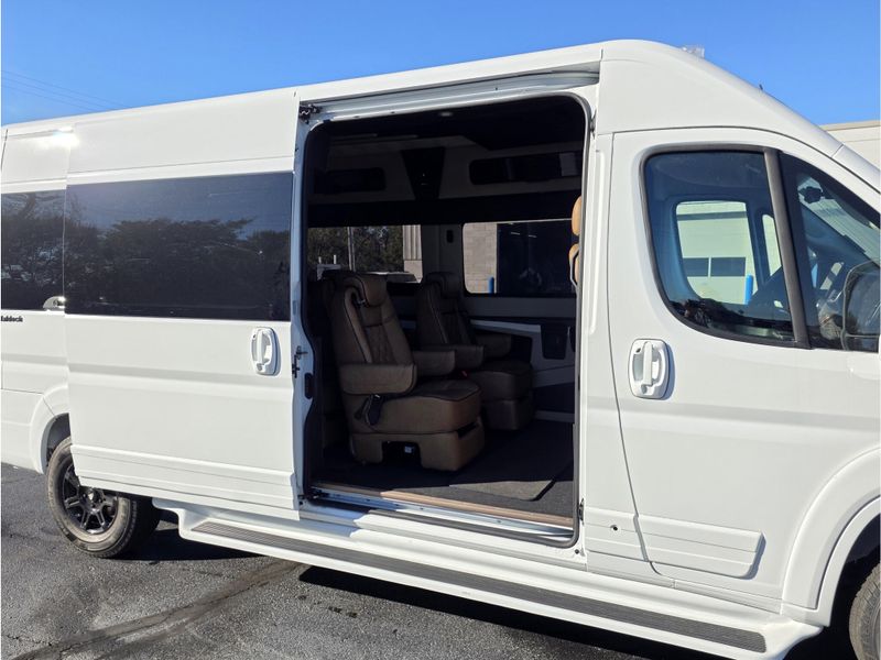 New 2026 RAM Promaster 2500 Slt+ Window Van High Roof 159' Wb