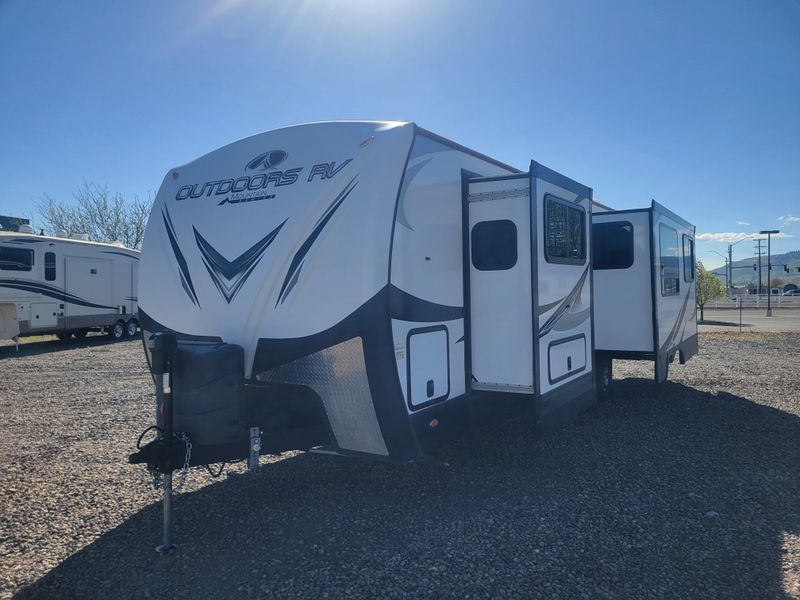 Used 2019 OUTDOORS RV MOUNTAIN SERIES Image 3
