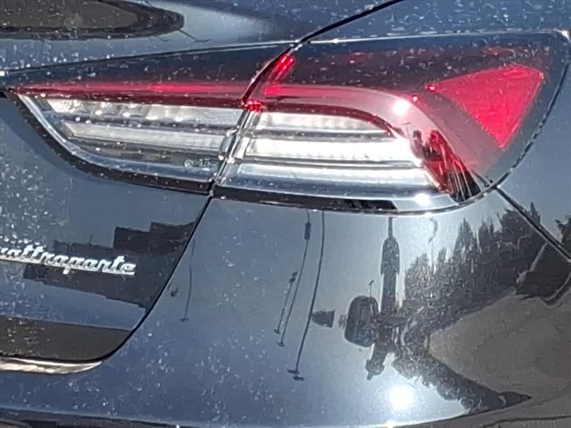 Used 2022 Maserati Quattroporte ModenaImage 14