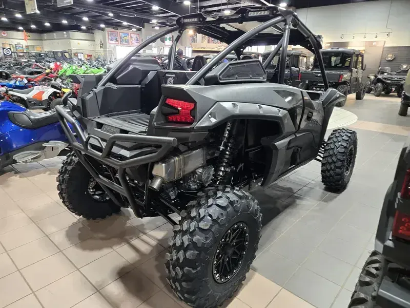 2025 Kawasaki TERYX KRX 1000 BLACKOUT EDITION MATTE SPARK BLACK Image 4