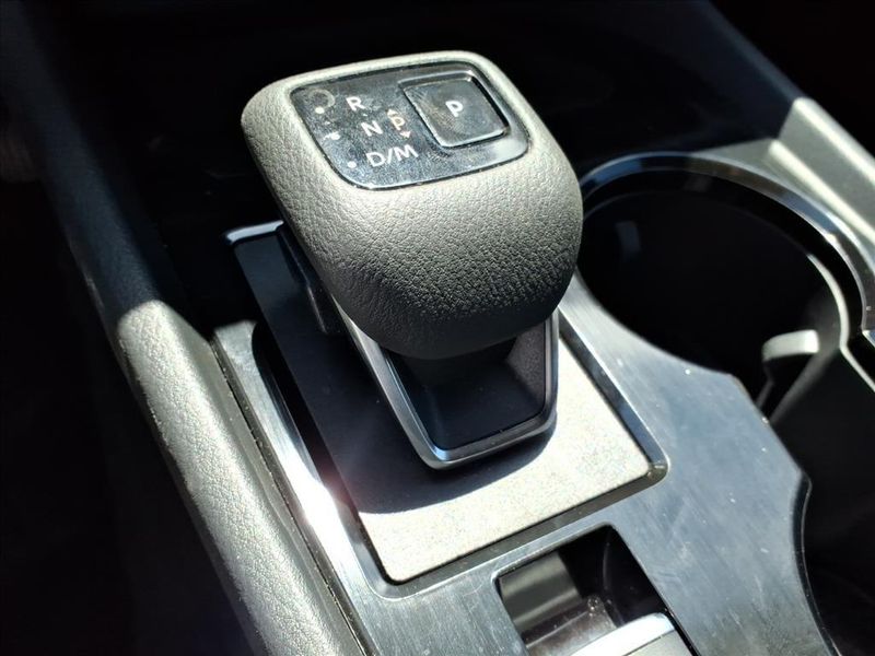 Used 2023 Nissan Rogue SVImage 22