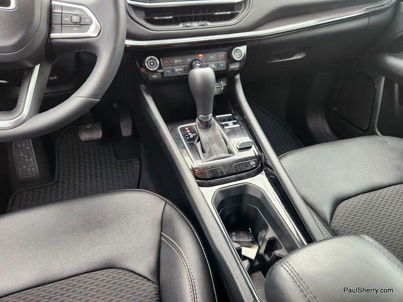 2023 Jeep Compass AltitudeImage 28
