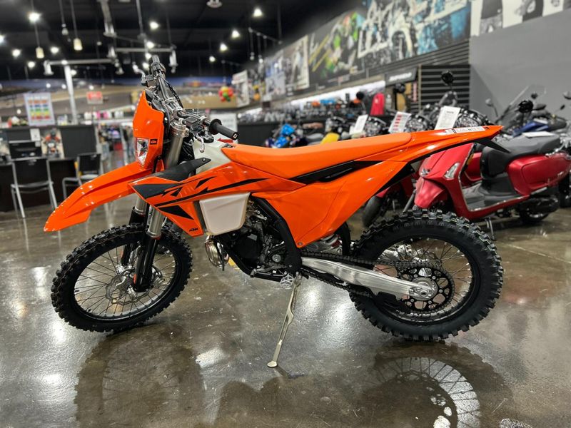 New 2025 KTM 150 XC-W Image 3