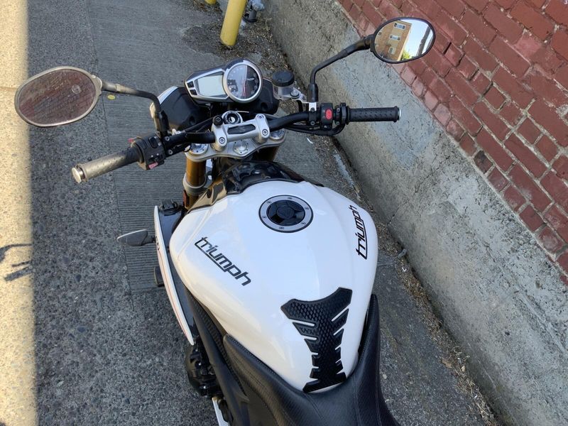 2012 Triumph SPEED TRIPLE R 