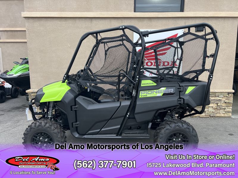 2024 Honda SXS700M4DLR  in a KRYPTON GREEN exterior color. Del Amo Motorsports of Los Angeles (562) 262-9181 delamomotorsports.com 