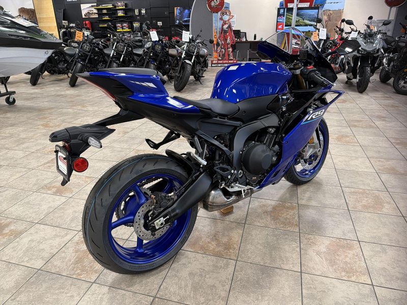 New 2027 Yamaha YZF-R9 Image 17