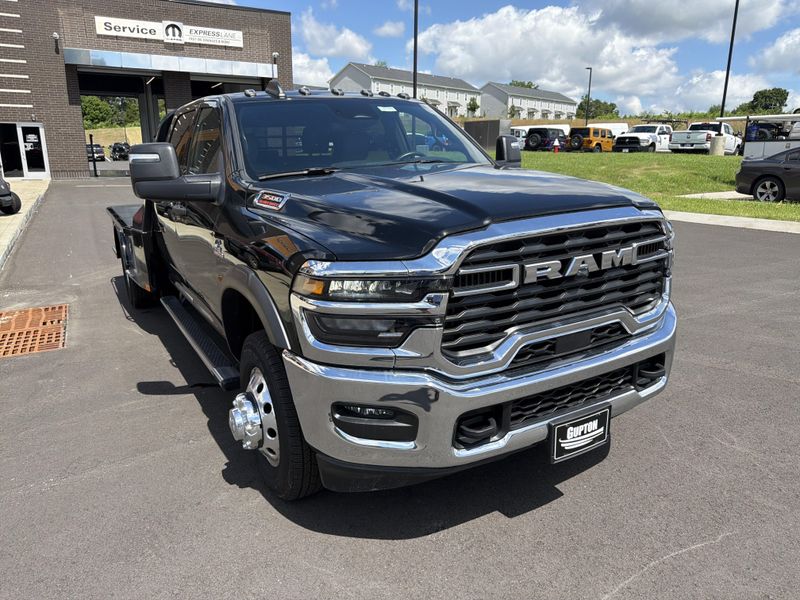 New 2026 RAM 3500 Tradesman Crew Cab Chassis 4x4 60