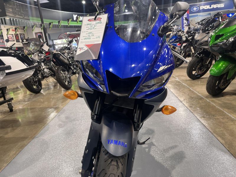 Used 2022 Yamaha YZF-R3 ABS Image 13
