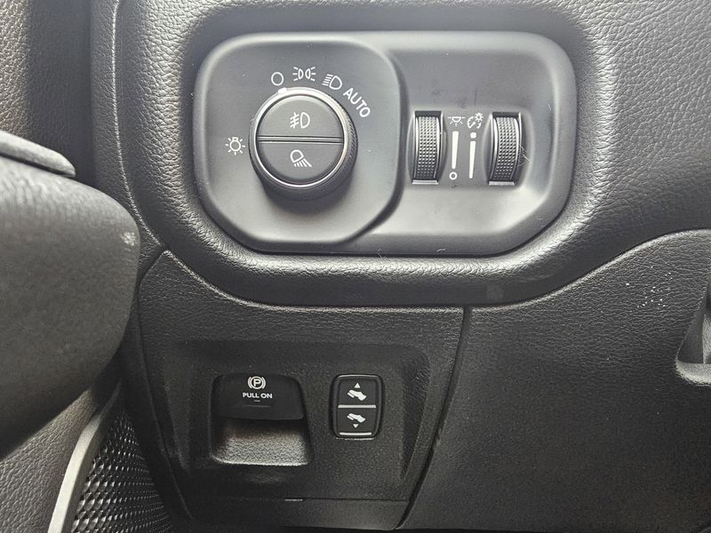 New 2025 RAM 1500 Big HornImage 22