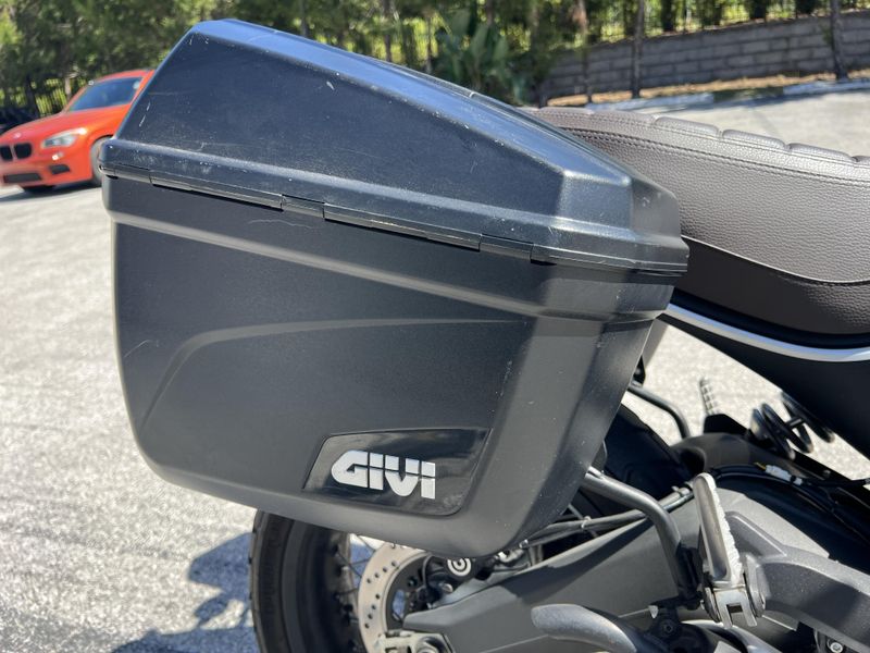 2017 Ducati Scrambler Urban Enduro 