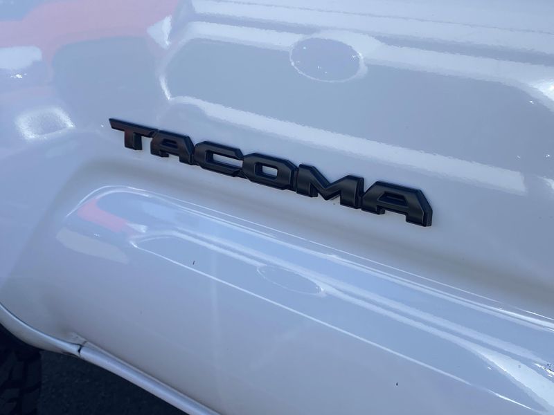 Used 2022 Toyota Tacoma TRD Off-RoadImage 4