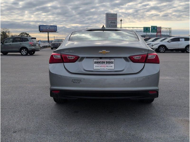 Used 2024 Chevrolet Malibu LTImage 4