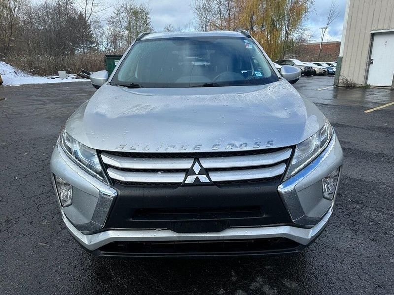 2020 Mitsubishi Eclipse Cross ESImage 9