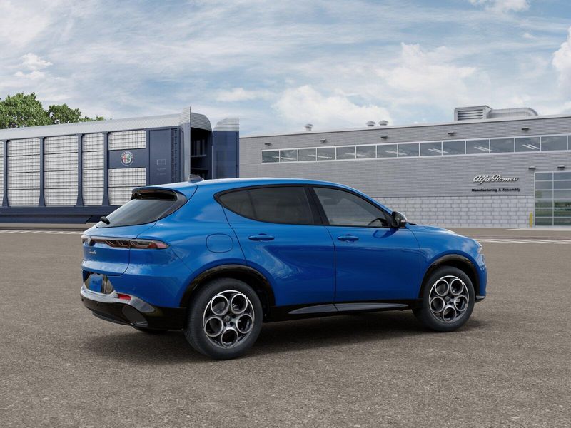 New 2026 Alfa Romeo Tonale Sprint Awd